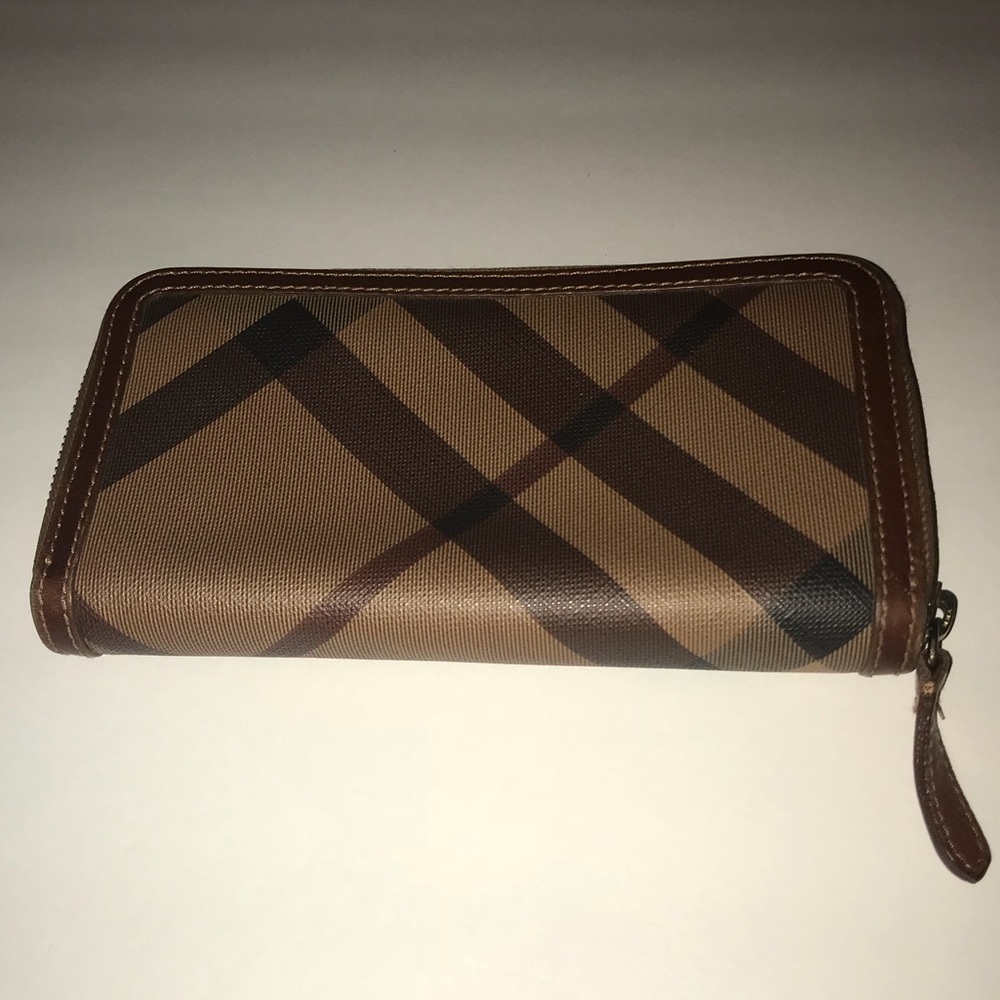 BURBERRY SMOKED CHECK WALLET